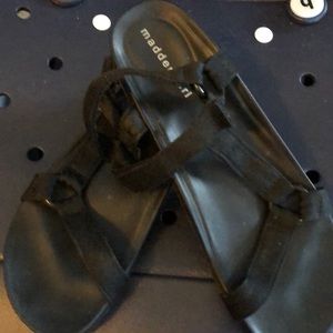 Madden girl soft sandals